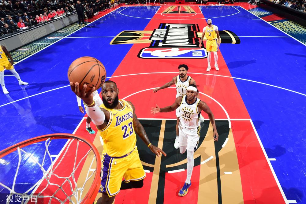 2-3！C罗暴怒，朝裁判申诉踢飞皮球，利雅得胜利争冠悬了.