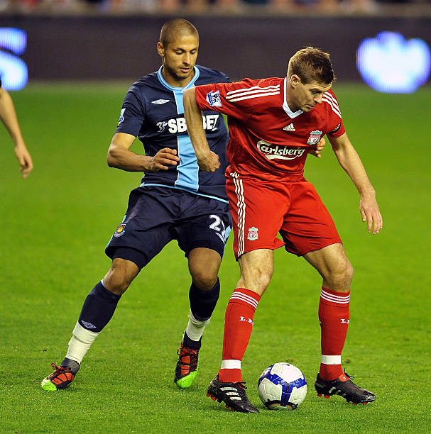 更彰顯了他 更彰顯了他