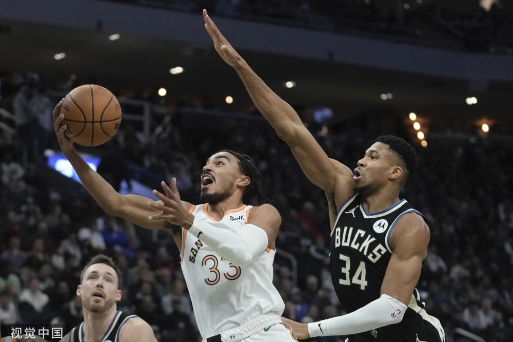 他不仅贡献 他不仅贡献