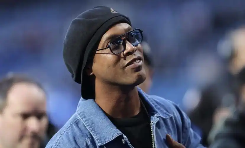 我发现现在中国踢球的小孩家里都是做生意的7亮30回复.